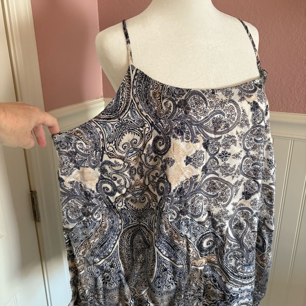 Lane Bryant Adjustable Viscose Blue and Cream Paisley Tank Top size 18 - Picture 3 of 8